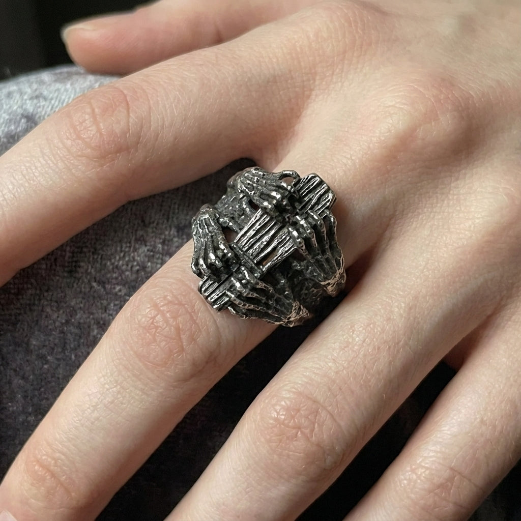 Dead Grip Ring