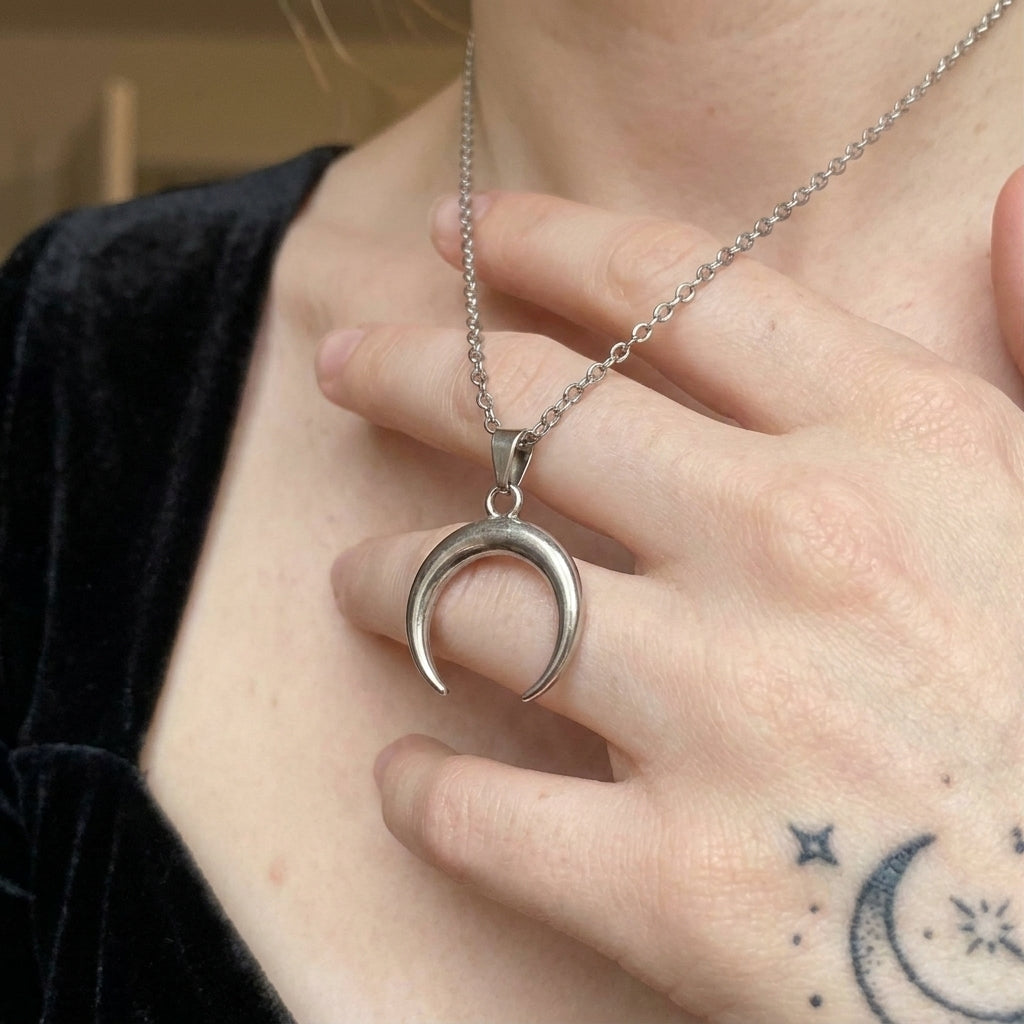 Lunaris Crescent Horn Necklace