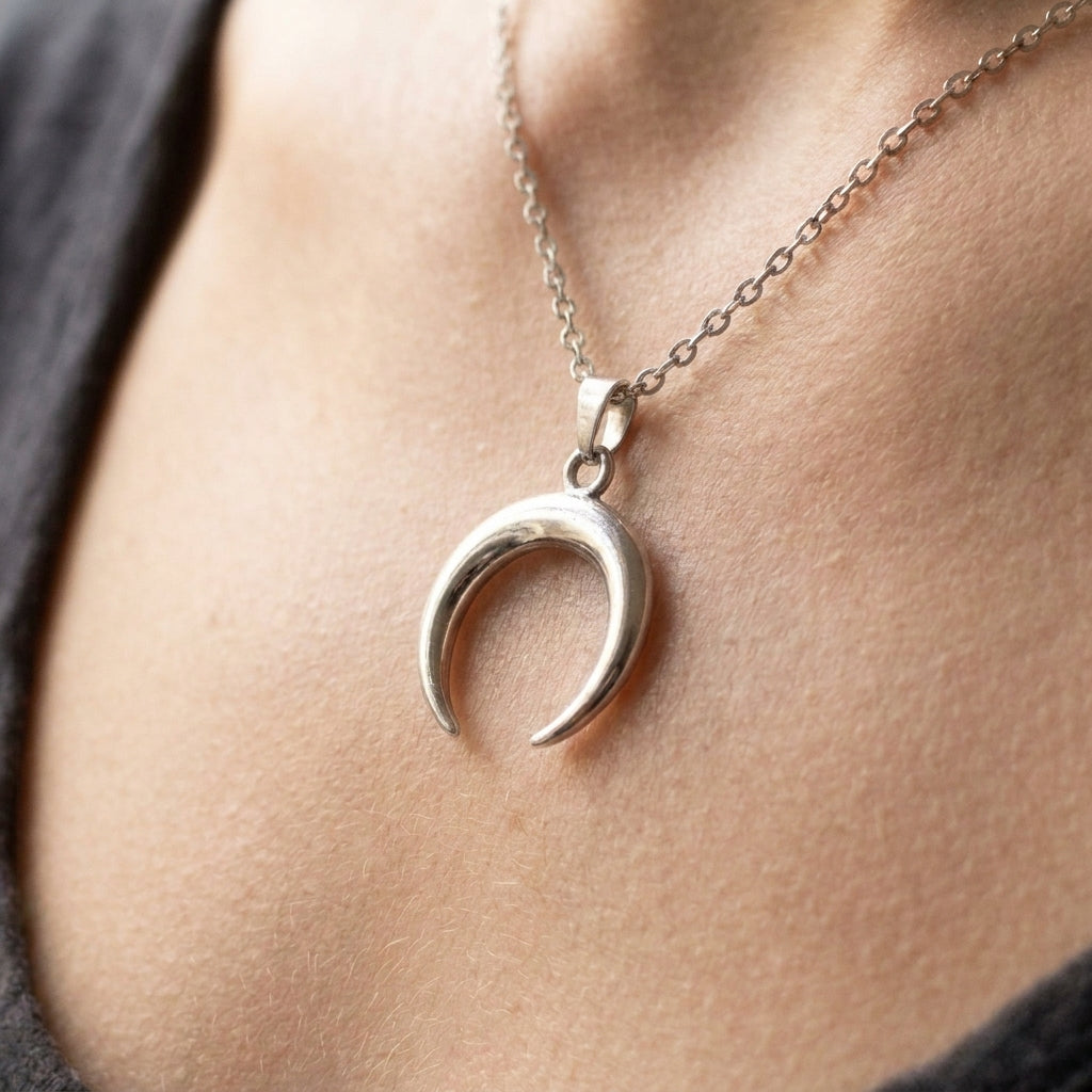 Lunaris Crescent Horn Necklace