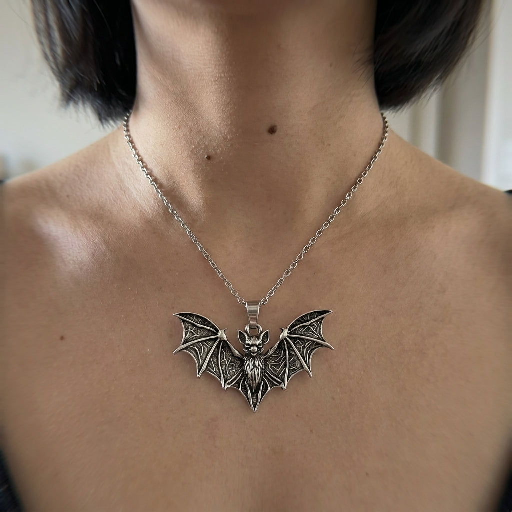 Gotische ketting met vervloekte vleermuis