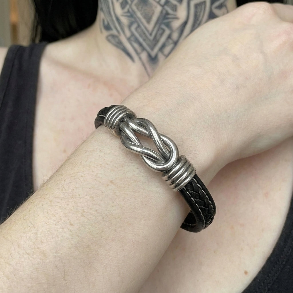 Timeless Knot Bracelet