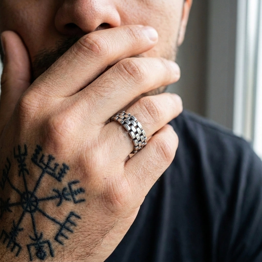 Interlocking Brick Link Ring