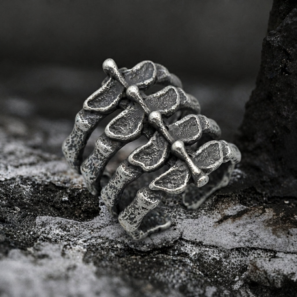 Dead Reckoning Spine Ring