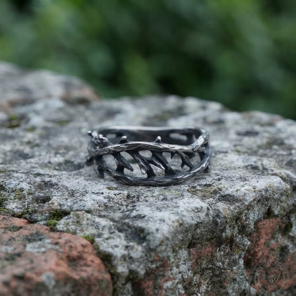 Twisted Thorn Branch Ring