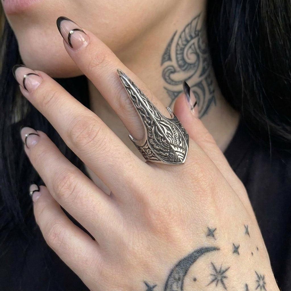 Raven Skull Beak Ring