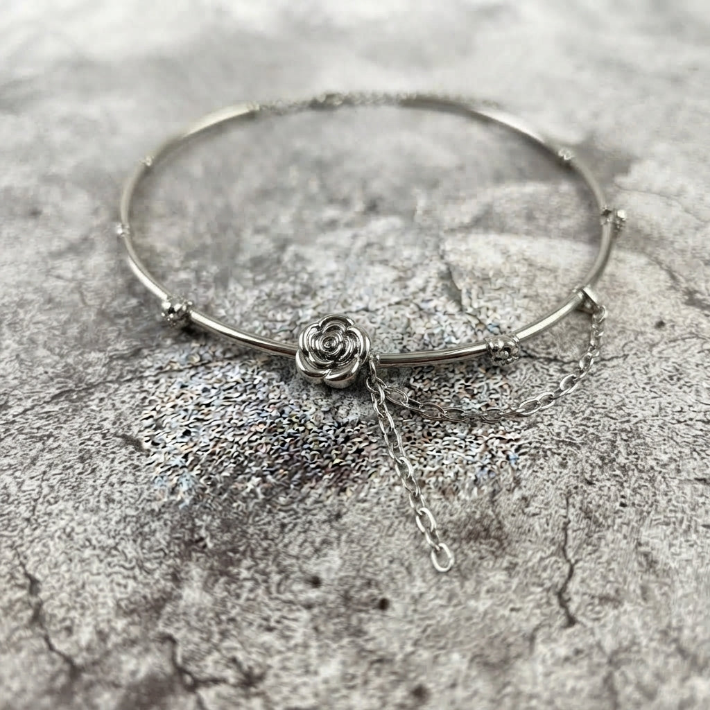 Silver Rose Draped Chain Collar Necklace