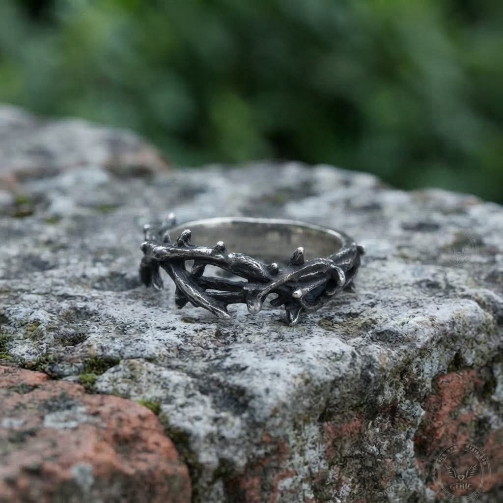 Gothic Thorn Vine Wrap Ring