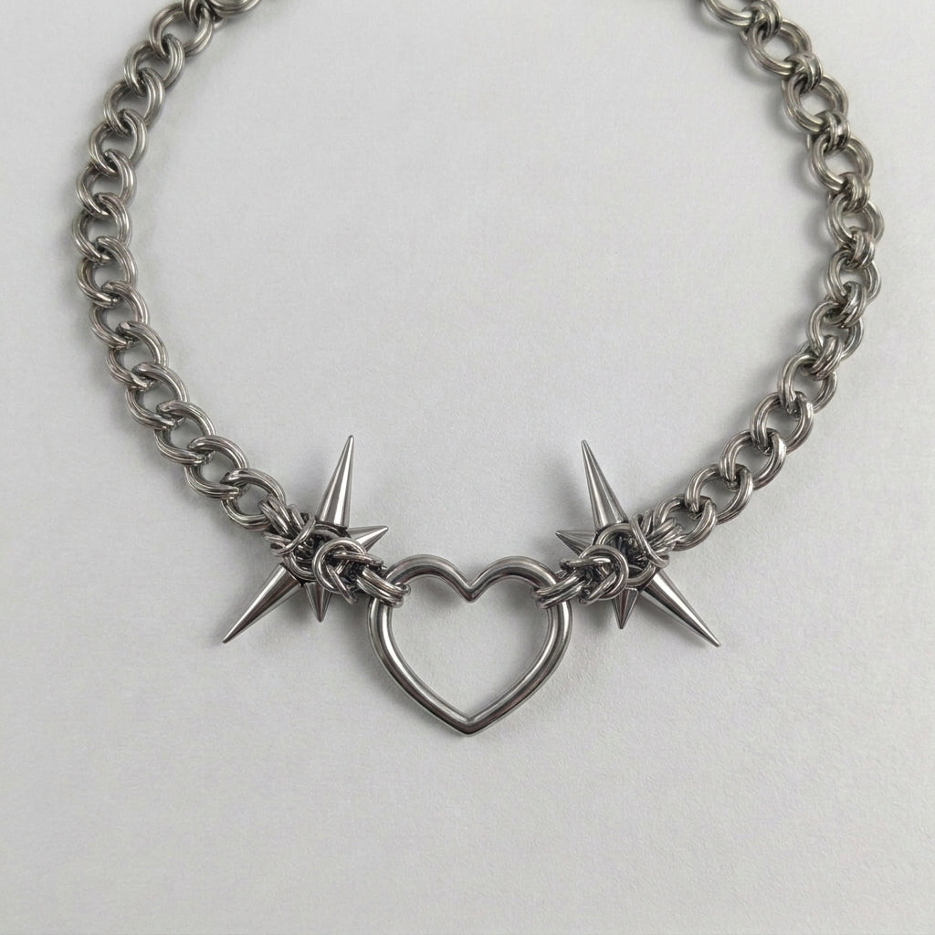 Barbed Heart Ring Chainmail Choker