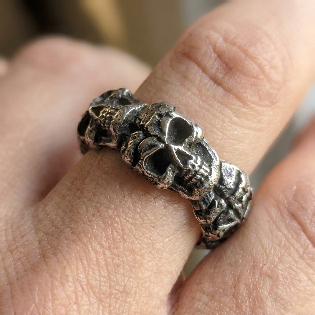Cracked Skull Eternity Band Ring