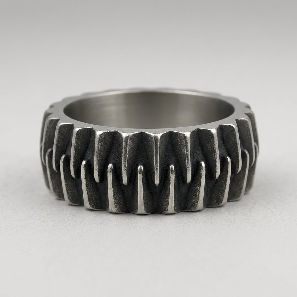 Saw-Tooth Ridge Ring