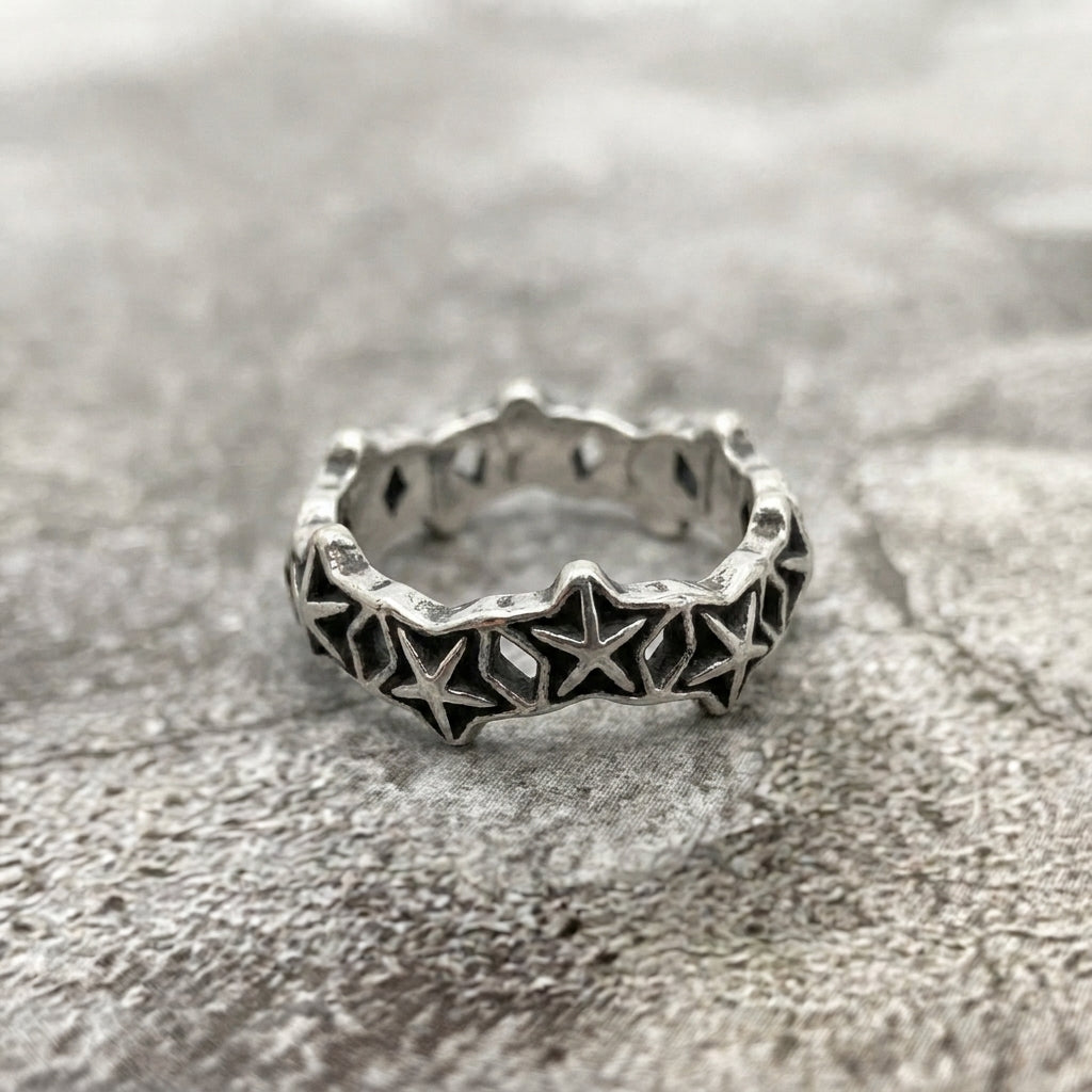Star Cutout Band Ring