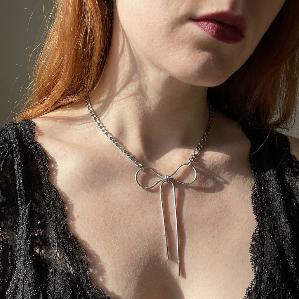 Figaro Chain Snake Bow Lariat Necklace