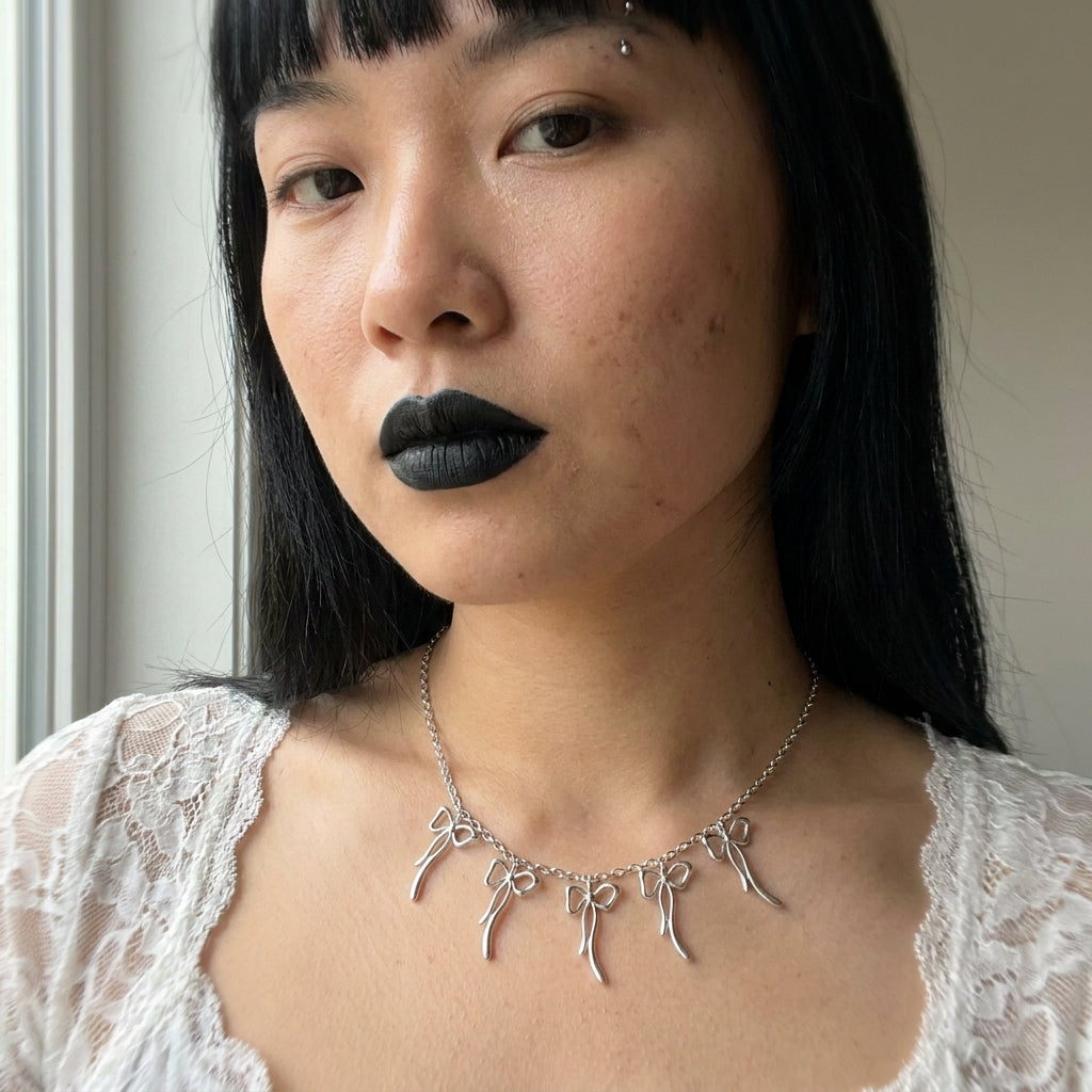 Five Bow Charm Chain Necklace