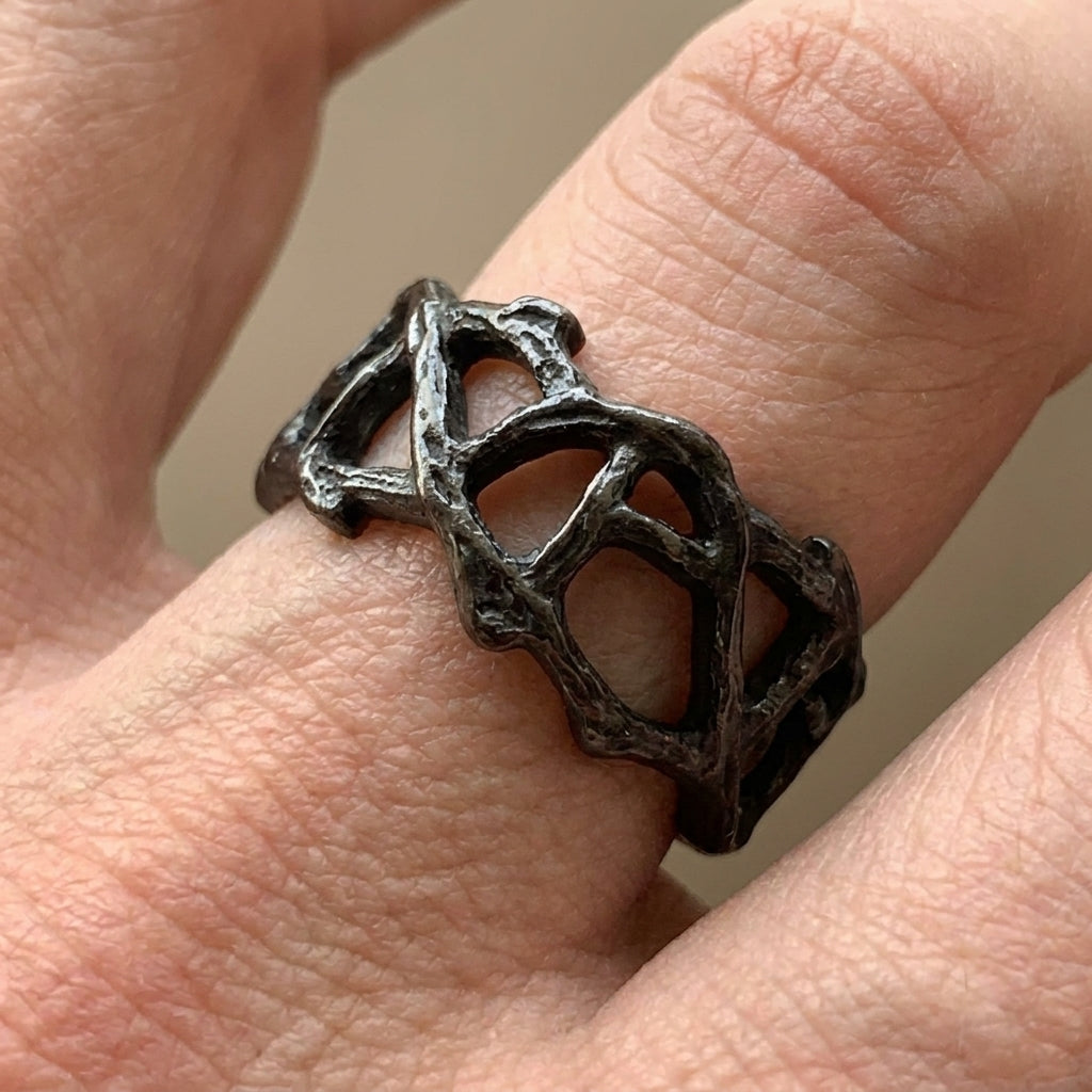 Gothic Black Interlocking Ring