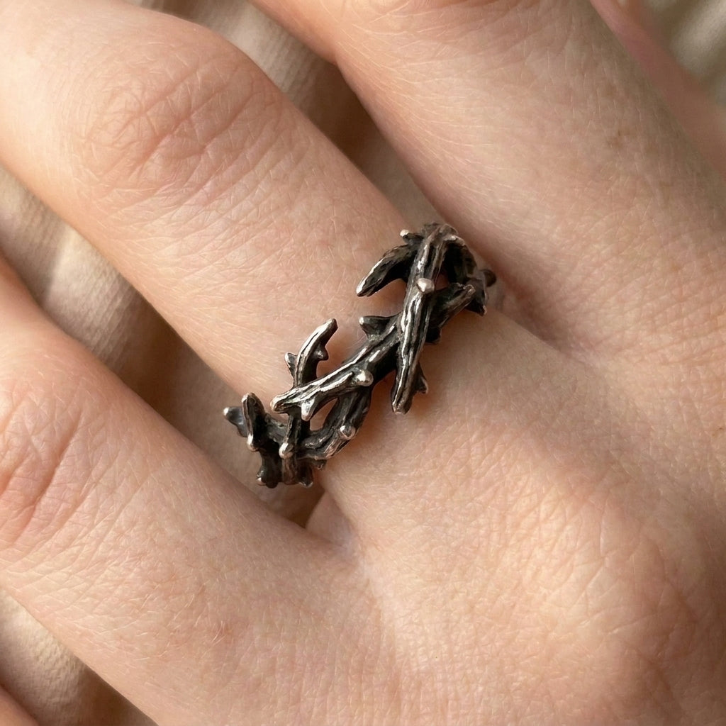 Gothic Thorn Vine Wrap Ring