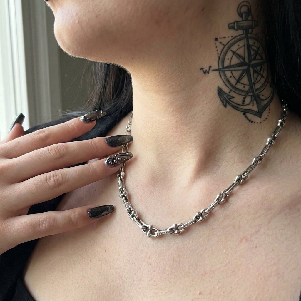 Gothic Fleur Link Necklace