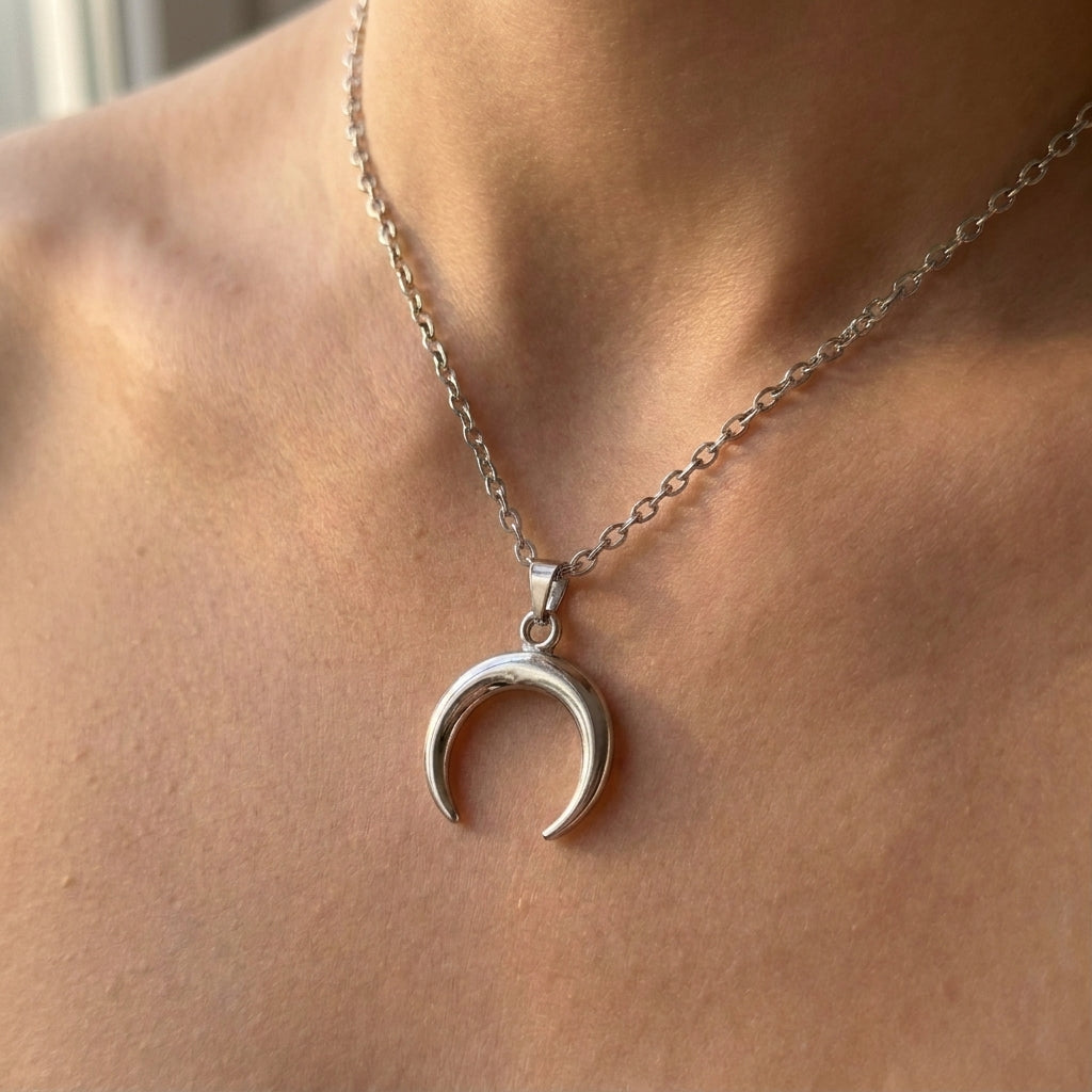 Lunaris Crescent Horn Necklace