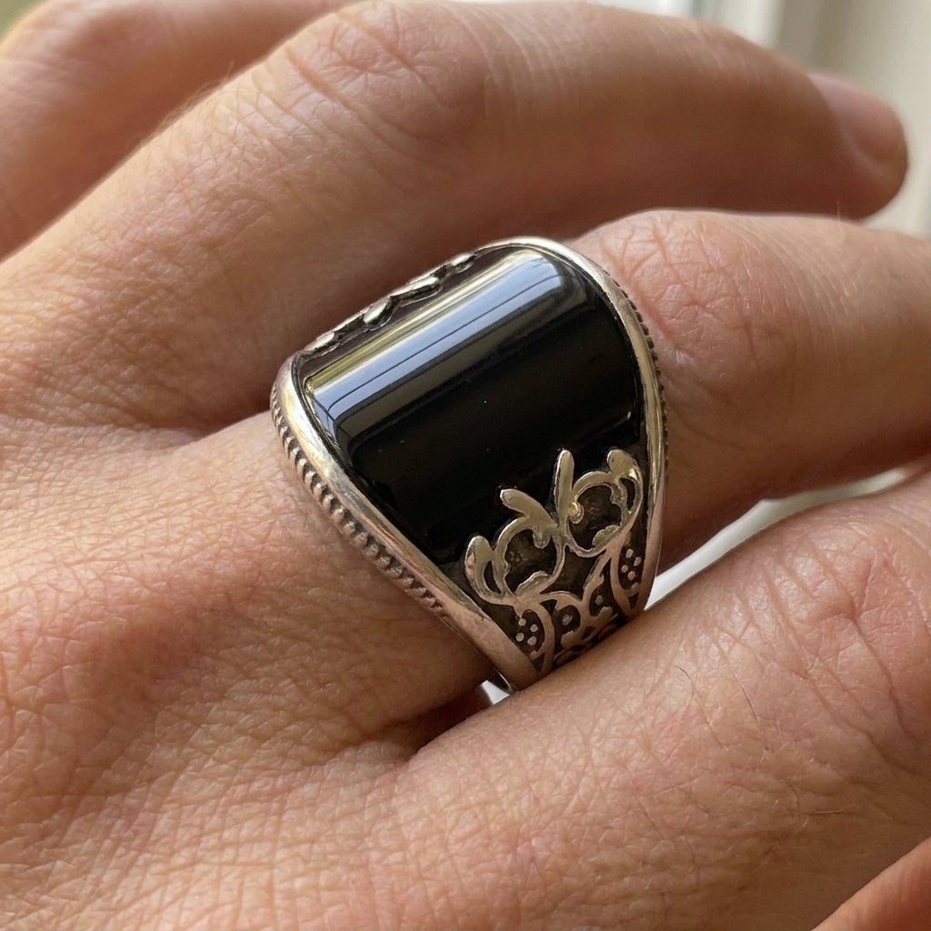 Midnight Dynasty Ring