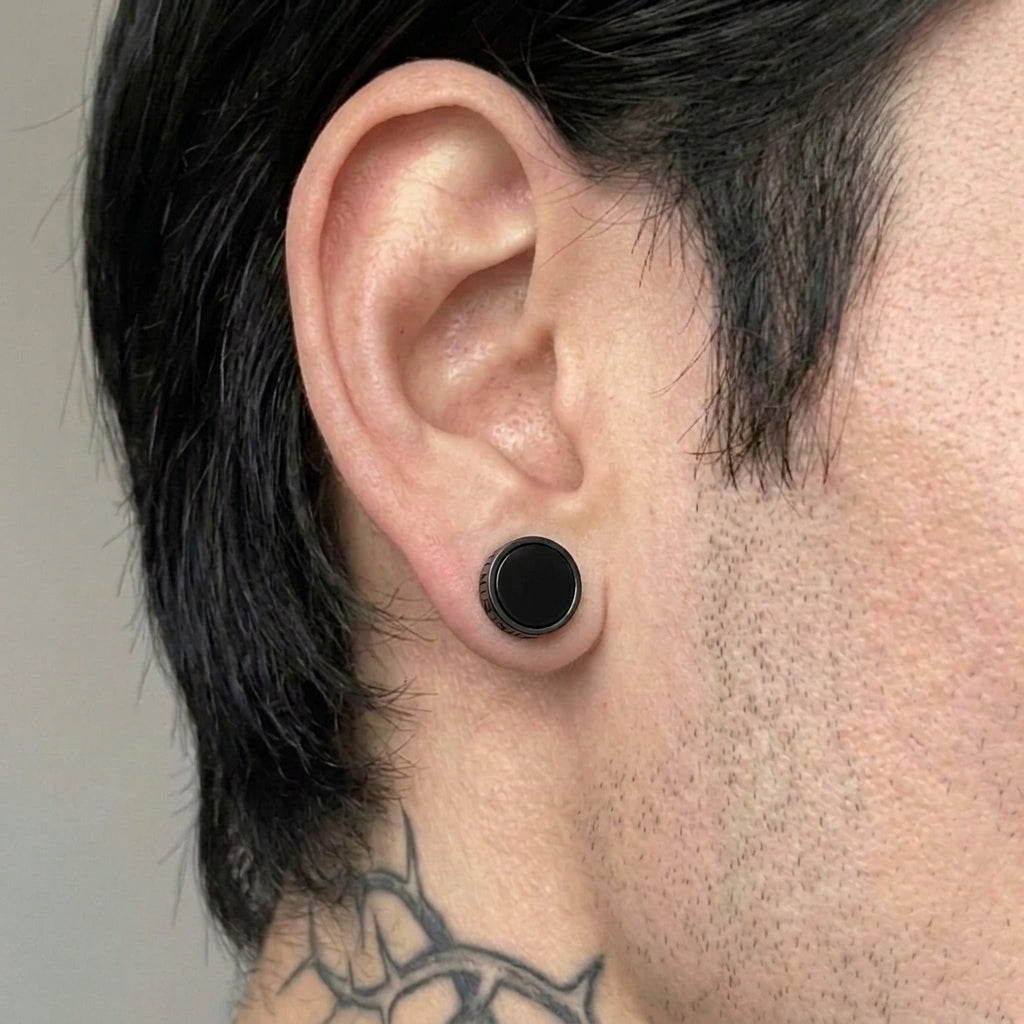 Rune-patterned black studs Earrings