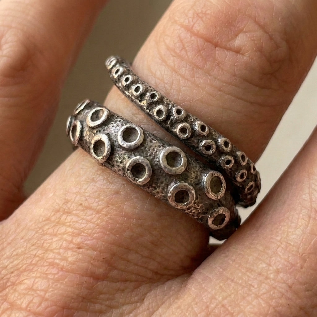 Tentacle Wave Ring