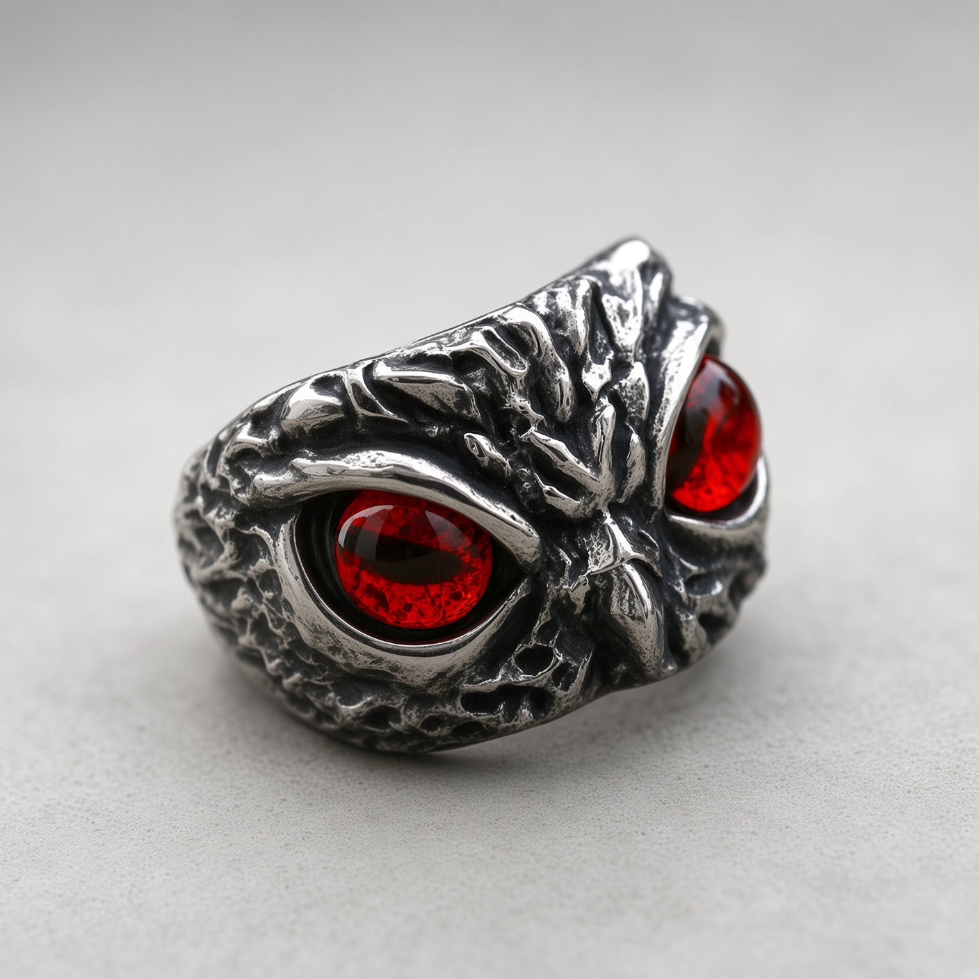 Owl Face Ring (Red Eyes)