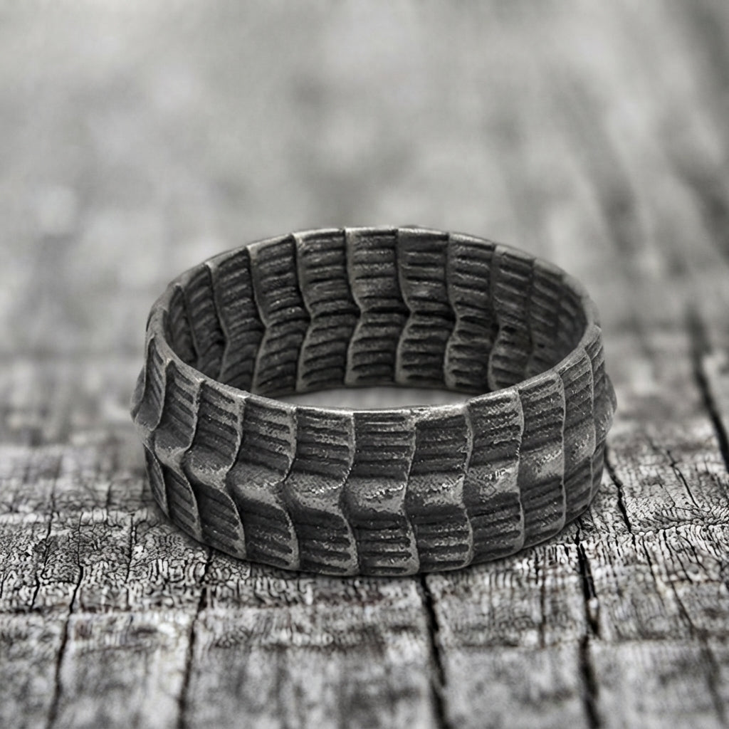 Serpent Scale Band Ring