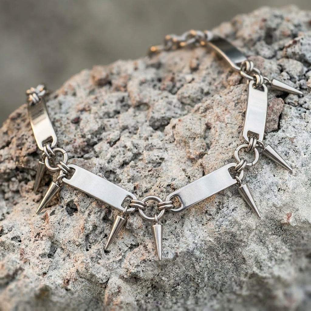 Chokerketting met spiegelstaafjes en hangende punten