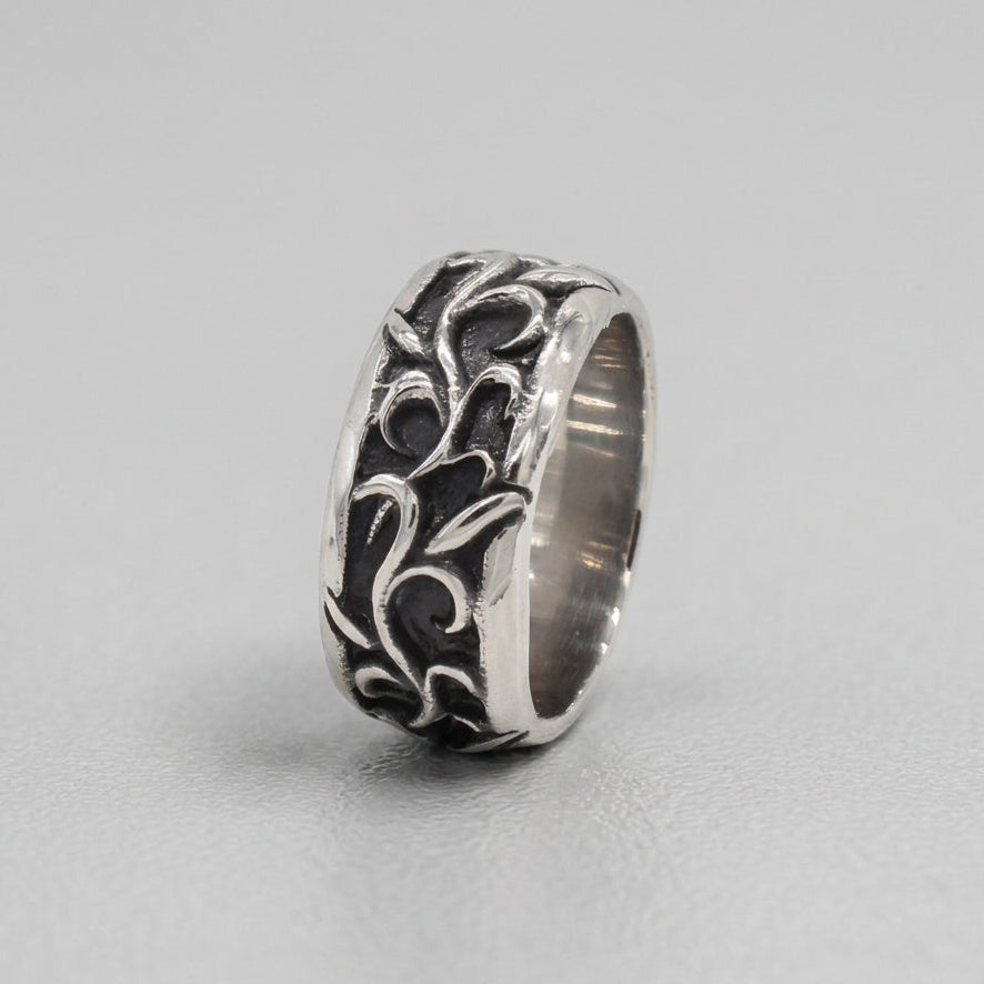 Dark Filigree Scroll Ring