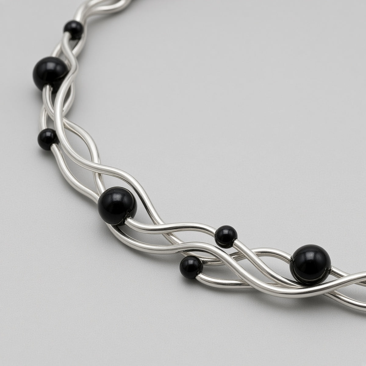 Twisted Bar & Black Bead Choker Necklace