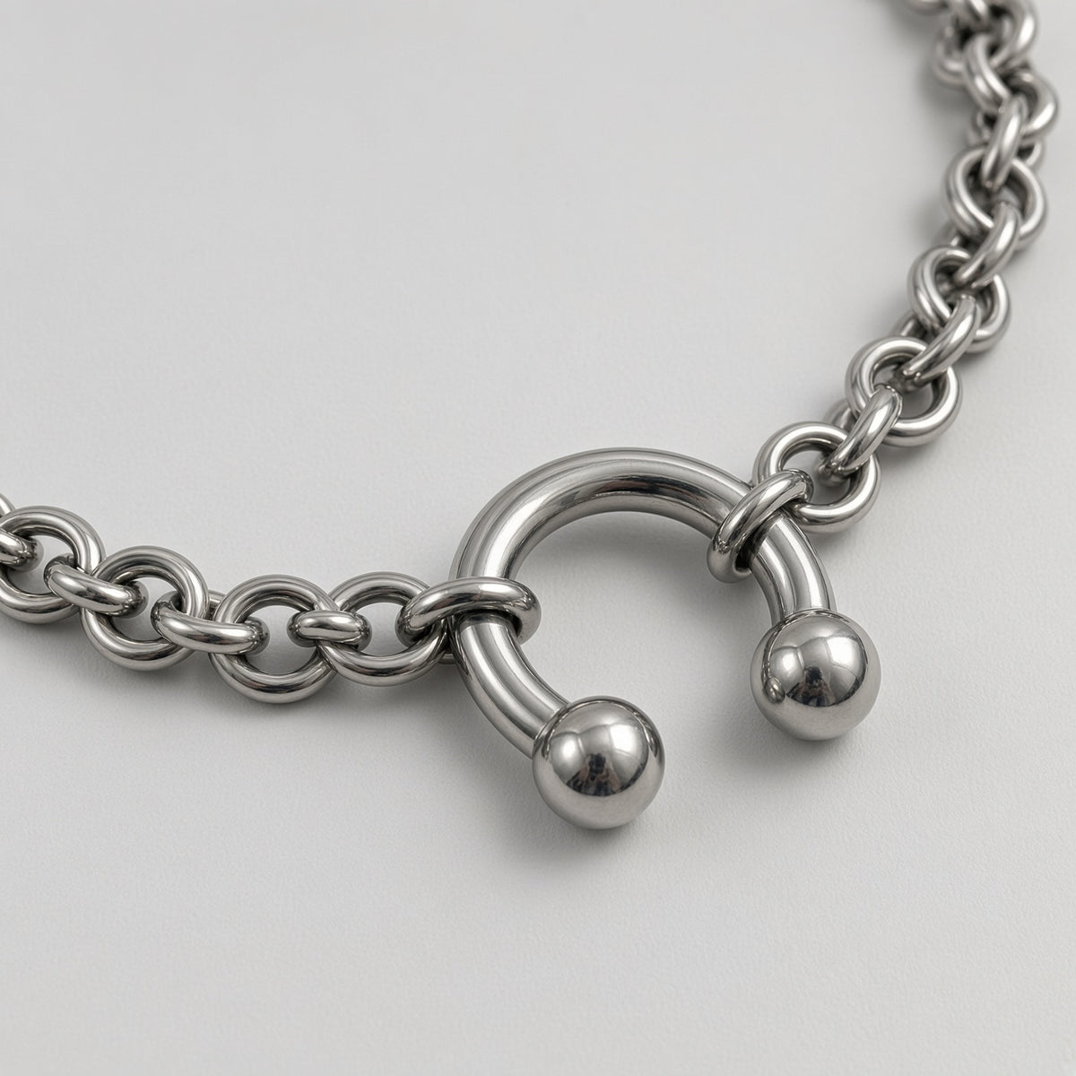 Horseshoe Barbell Chainmail Choker